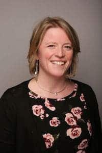 Caroline Geron, dentiste — Paro-Implant Liège
