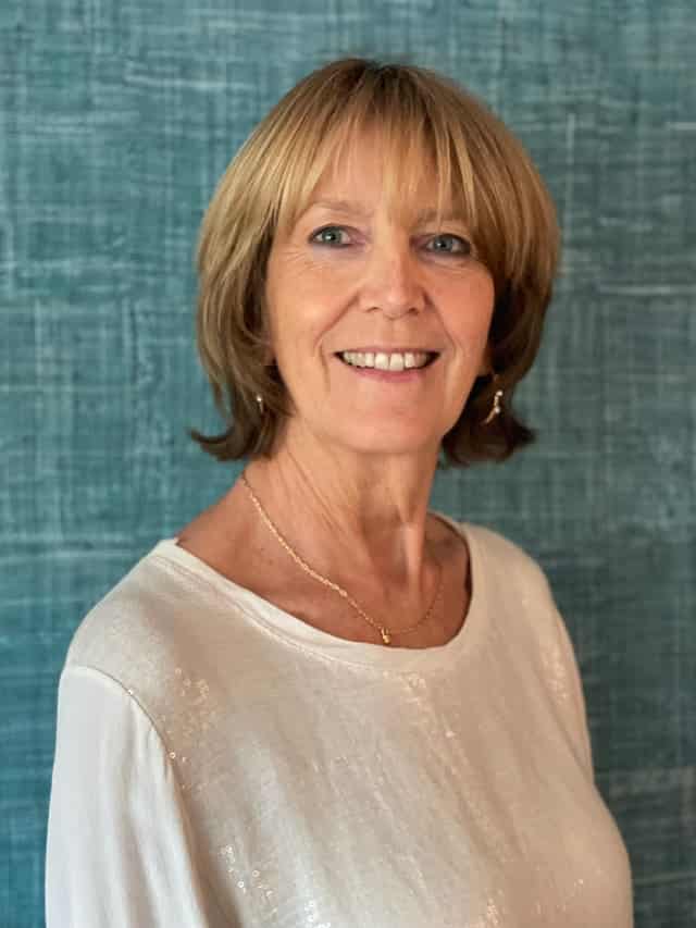 Michèle Reners, dentiste — Paro-Implant Liège